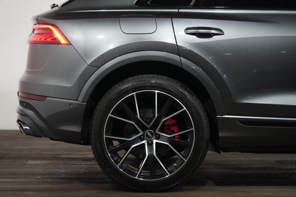 2021 Audi SQ8 F1 TDI SUV Image 6
