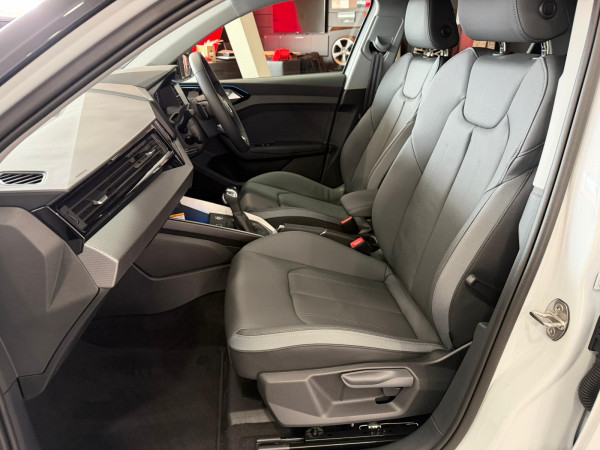 2025 MY26 Audi A1 GB 40 TFSI S line Hatch image 12