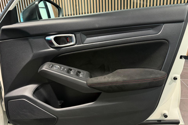 2023 Honda Civic 11th Gen Type R Hatch Image 12
