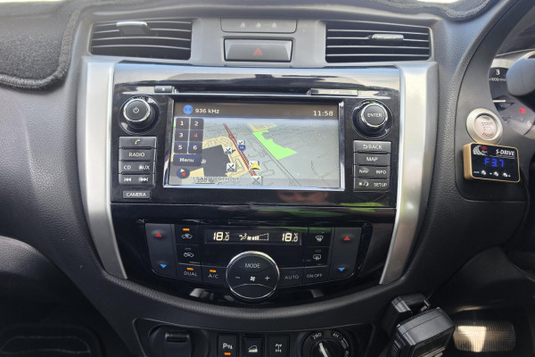 2018 Nissan Navara D23 Series 3 ST-X King Cab Pickup Image 21