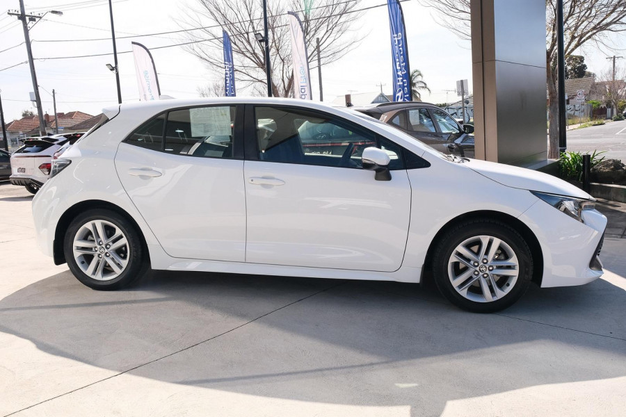 2018 Toyota Corolla MZEA12R Ascent Sport Hatch Image 5