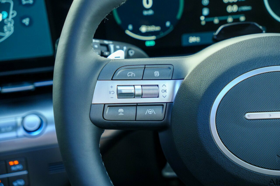 2025 Hyundai KONA SX2.V2 Premium SUV Image 12