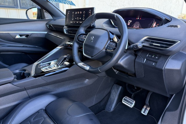 2021 Peugeot 5008 P87 GT SUV Image 9
