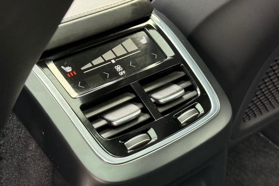 2017 MY18 Volvo XC90 L Series T8 R-Design Wagon Image 15