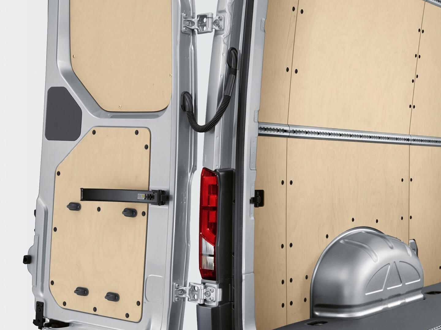 On your side Side trim and window options Image