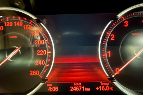 2015 BMW 5 Series F10 LCI 520i M Sport Sedan