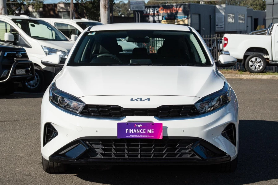 2024 Kia Cerato BD S Hatch Image 4