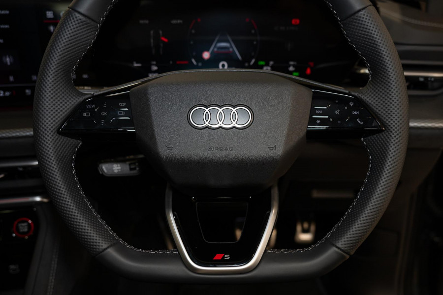 2025 Audi SQ5 GU  SUV