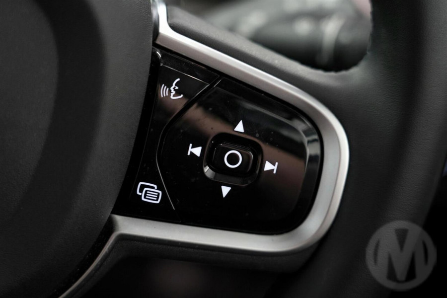 2026 Volvo XC90 L Series Ultra B5 Dark SUV Image 17