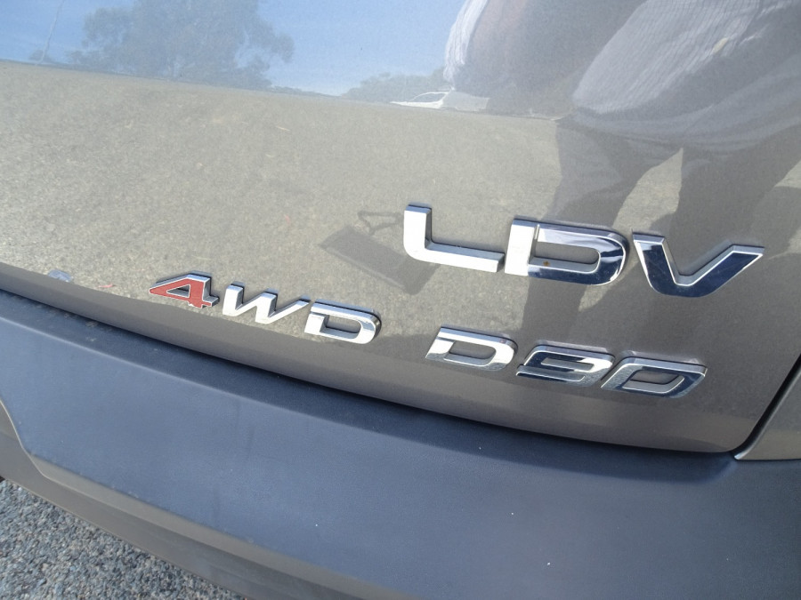 2022 MY21 LDV D90 SV9A Executive SUV Image 7
