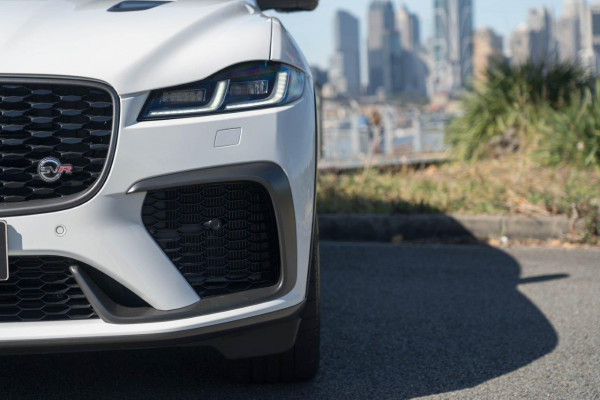 2021 Jaguar F-pace SVR SUV Image 5