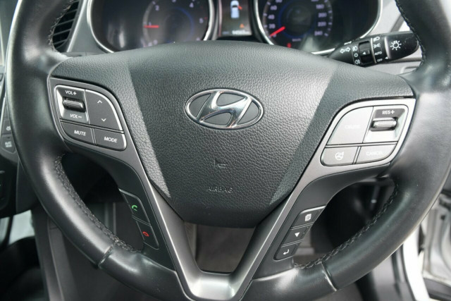 2014 Hyundai Santa Fe Elite 9 of 19