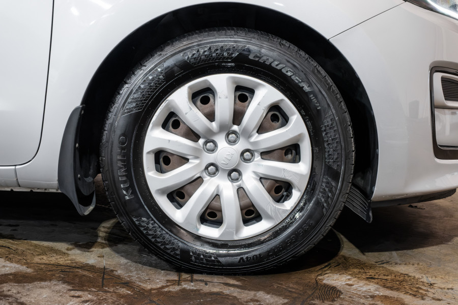 2018 MY19 Kia Carnival YP S Van