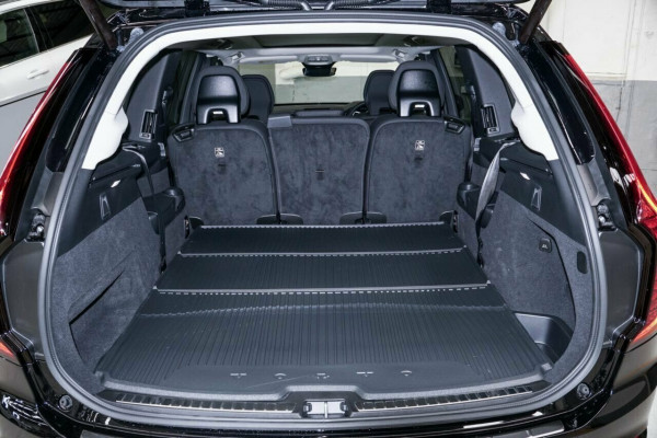 2025 MY26 Volvo XC90 L Series Ultra B5 Dark SUV Image 19
