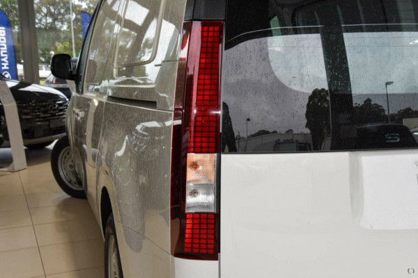 2026 MY27 Hyundai Staria Load US4.V4  Van Image 5