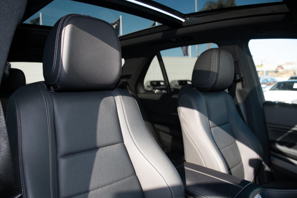 2025 Mercedes-Benz GLE-Class V167 GLE300 d SUV image 10