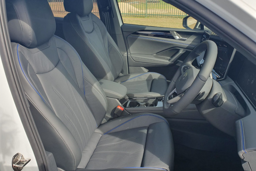 2025 Volkswagen Tiguan CT 195TSI R-Line SUV Image 14