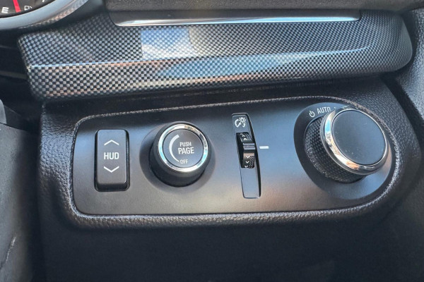 2016 HSV Clubsport Gen F2 R8 SV Black Sedan Image 21