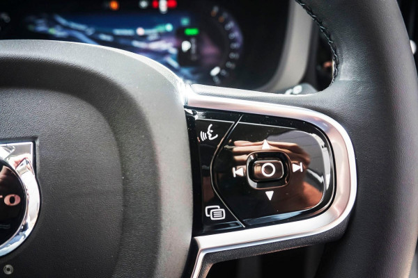 2026 Volvo XC60 UZ Plus T8 Plug-in Hybrid Dark SUV Image 11