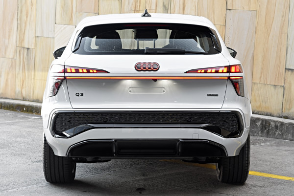 2026 MY25 Audi Q3 F3 TFSI 150kW Quattro Launch edition SUV image 5