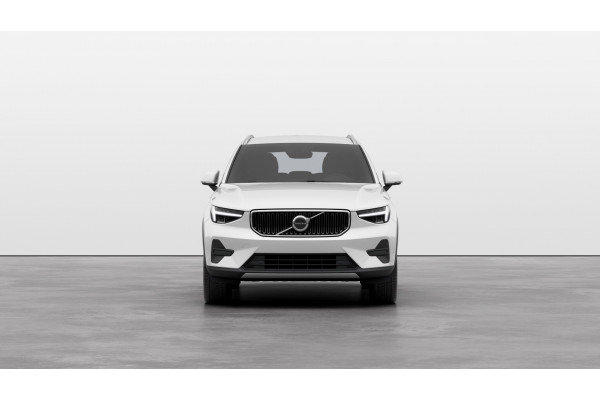 2025 Volvo XC40 XZ Plus B4 SUV Image 6