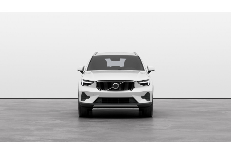 2025 Volvo XC40 XZ Plus B4 SUV Image 6