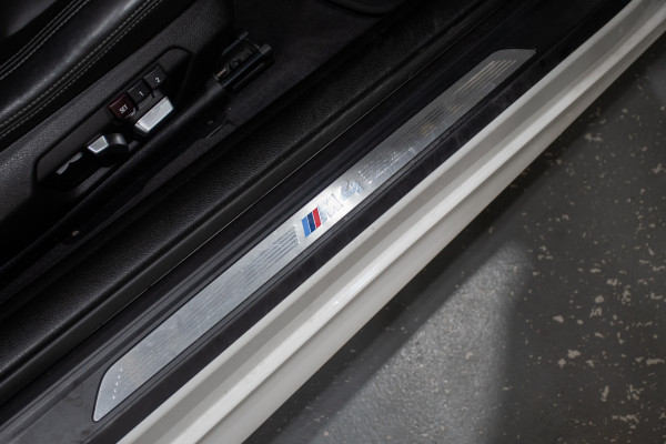 2016 BMW M4 Coupe Image 16