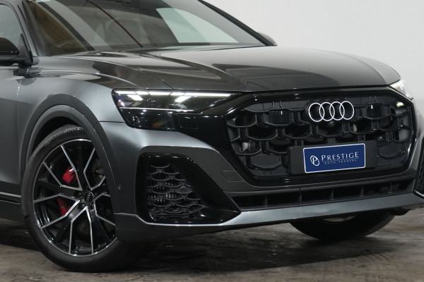 2024 Audi Q8 F1 60 TFSI e S Line SUV Image 2