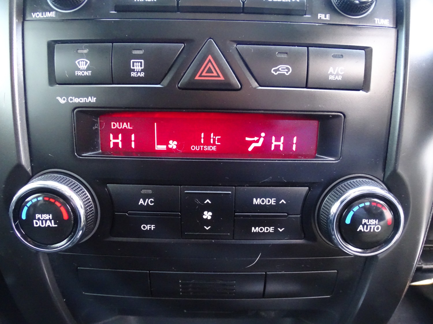 2012 Kia Sorento XM  Platinum SUV Image 16