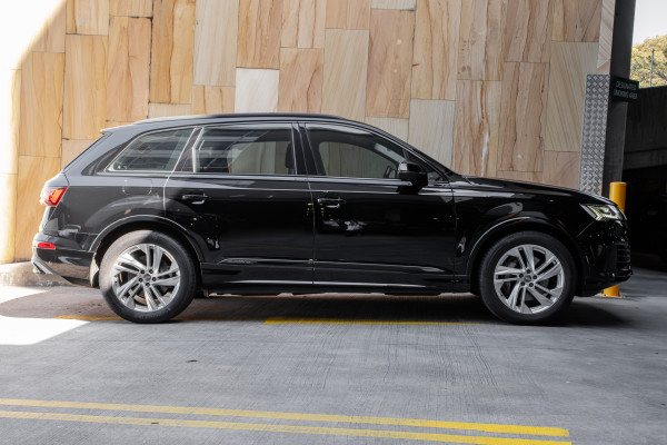 2020 Audi Q7 4M 45 TDI SUV image 3