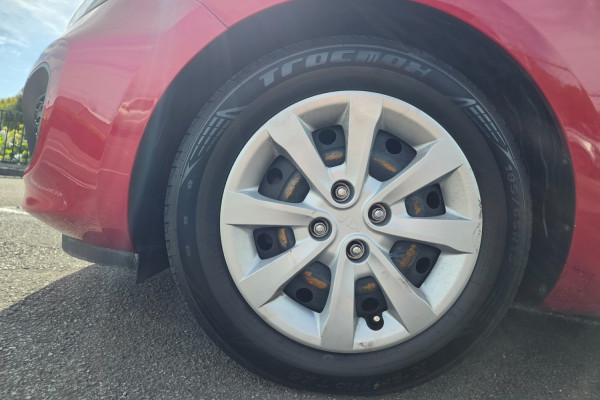 2013 Kia Rio UB S Hatch Image 33