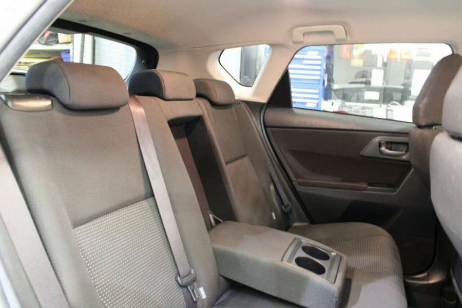 2016 Toyota Corolla ZWE186R Hybrid Hatch Image 21