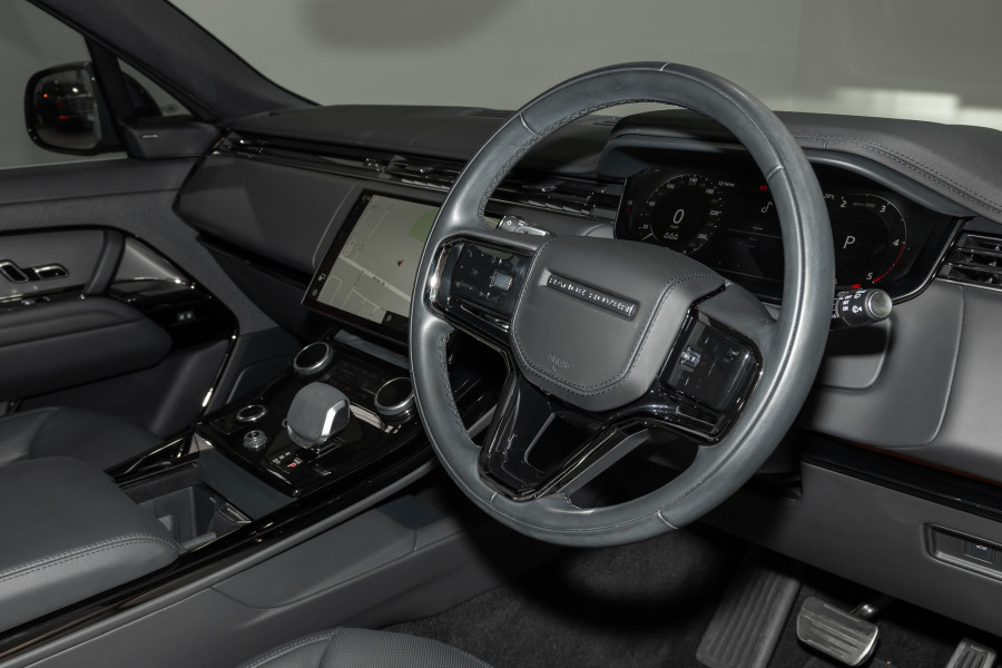 2023 Land Rover Range Rover Sport L461 D300 Dynamic SE SUV Image 14