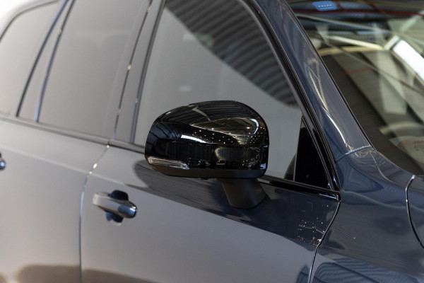 2026 Volvo XC90 L Series Ultra B5 Dark SUV Image 12