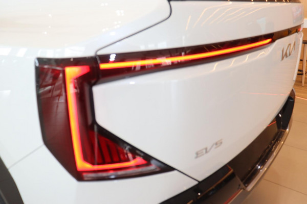 2026 Kia EV5 OVc Earth SUV Image 12