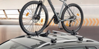 Lockable bicycle carrier