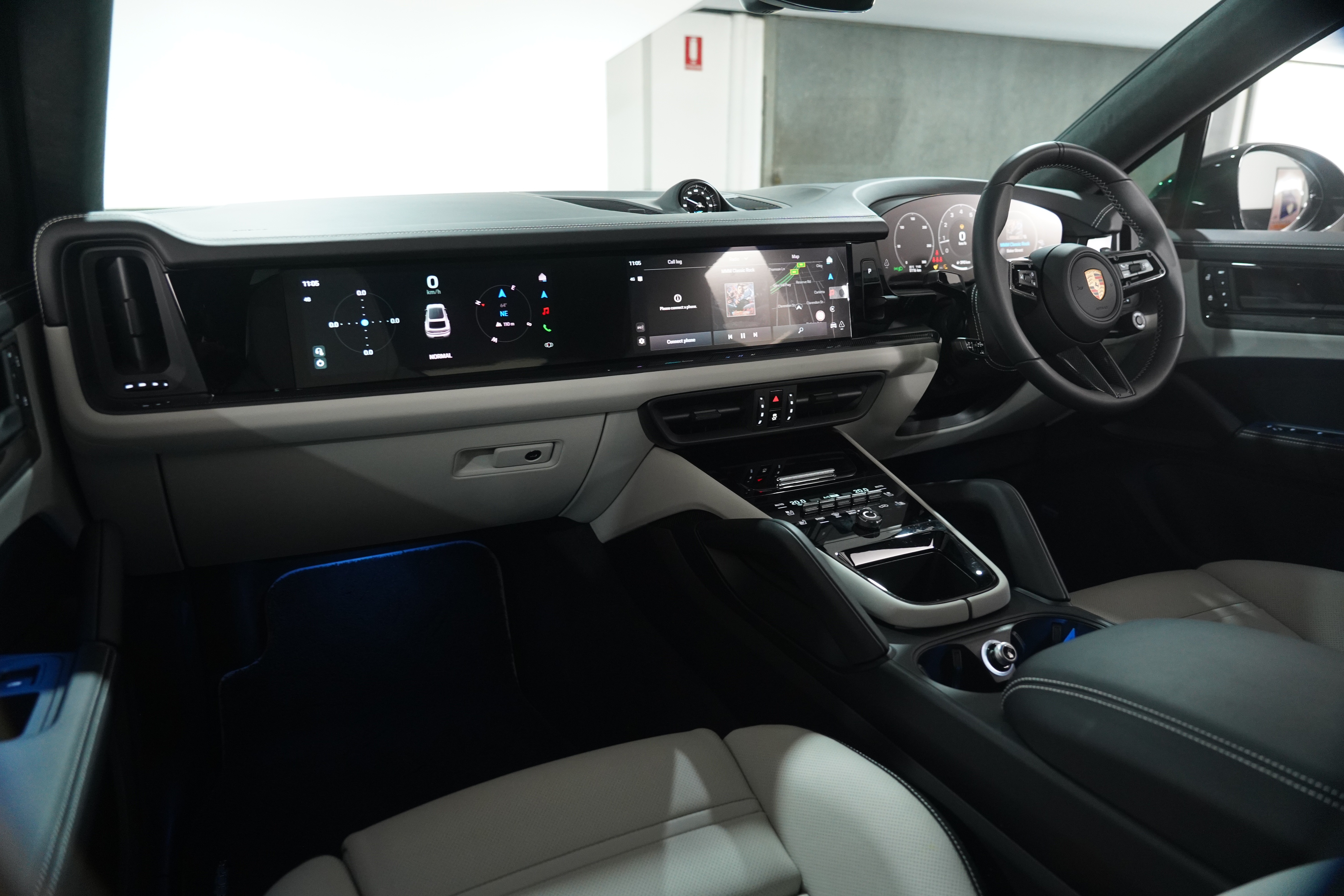 2024 Porsche Cayenne GTS SUV Image 29