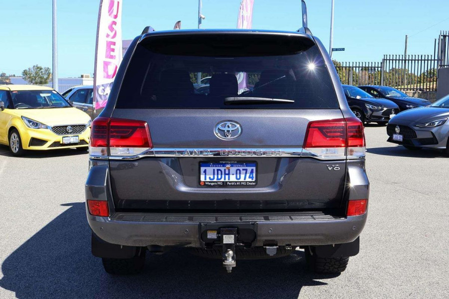 2016 Toyota LandCruiser VDJ200R VX SUV Image 5