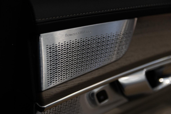 2026 Volvo XC90 L Series Ultra B5 Dark SUV Image 26