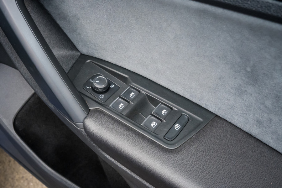 2022 MY23 Volkswagen Tiguan 5N (R) R SUV Image 10