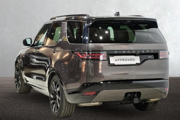 2025 Land Rover Discovery Series 5 D350 Dynamic SE SUV Image 3