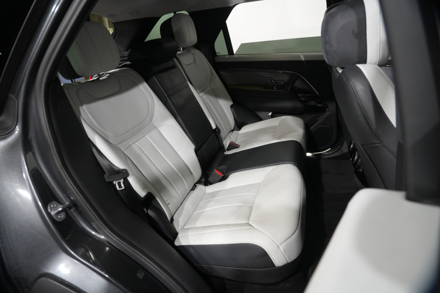 2023 Land Rover Range Rover Sport L461 D350 Dynamic HSE SUV Image 26