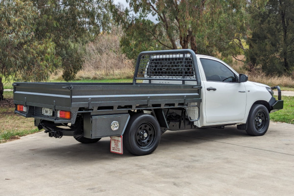 2020 Toyota HiLux  WorkMate 4x2 Single-Cab Cab-Chassis Single Cab Pick Up Image 5