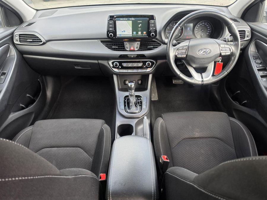 2018 Hyundai i30 PD Active Hatch Image 15