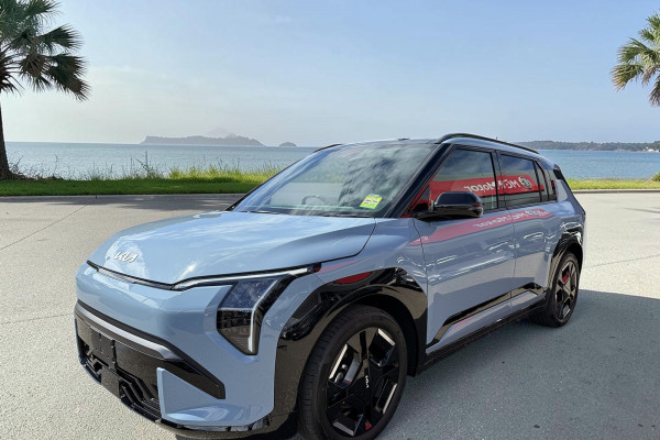 2026 Kia EV3 SV GT-Line SUV Image 3