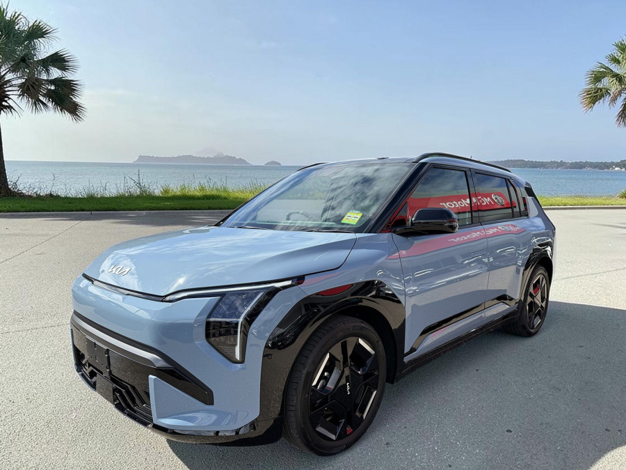 2026 Kia EV3 SV GT-Line SUV Image 3