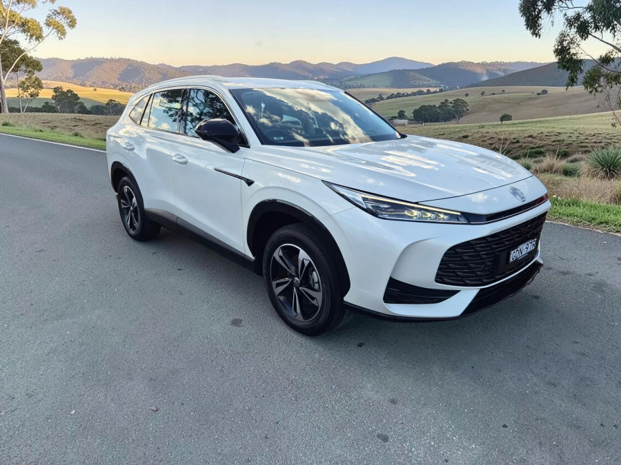 2025 MG HS AS33 Vibe SUV Image 1