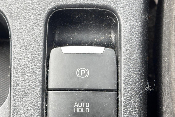 2022 Kia Cerato BD GT Hatch Image 33