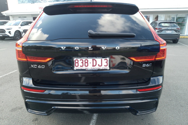 2021 MY22 Volvo XC60 UZ B6 R-Design SUV Image 9
