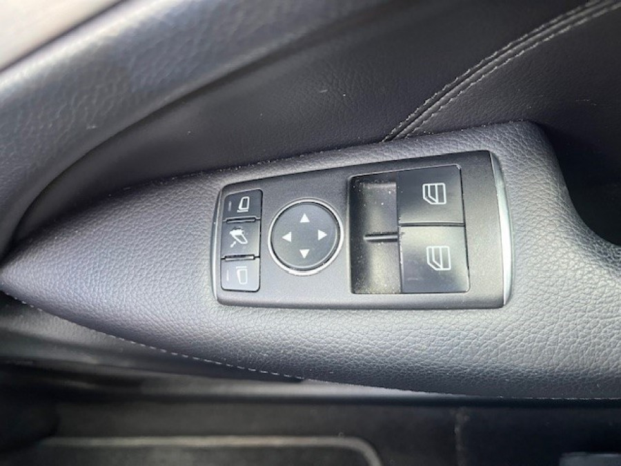 2013 Mercedes-Benz C-Class C250 Coupe Image 16